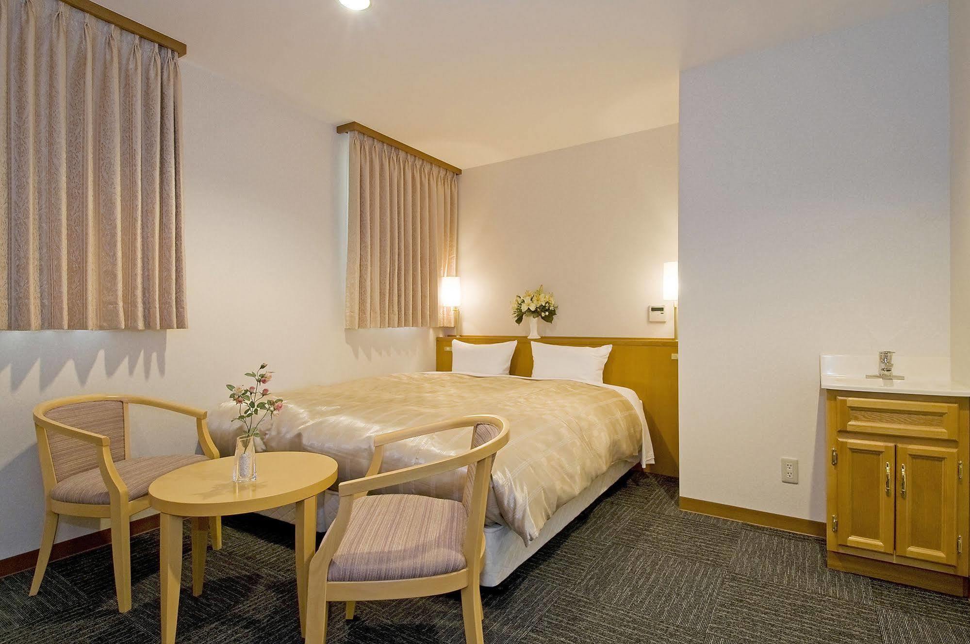Hotel Rex Tachikawa Buitenkant foto