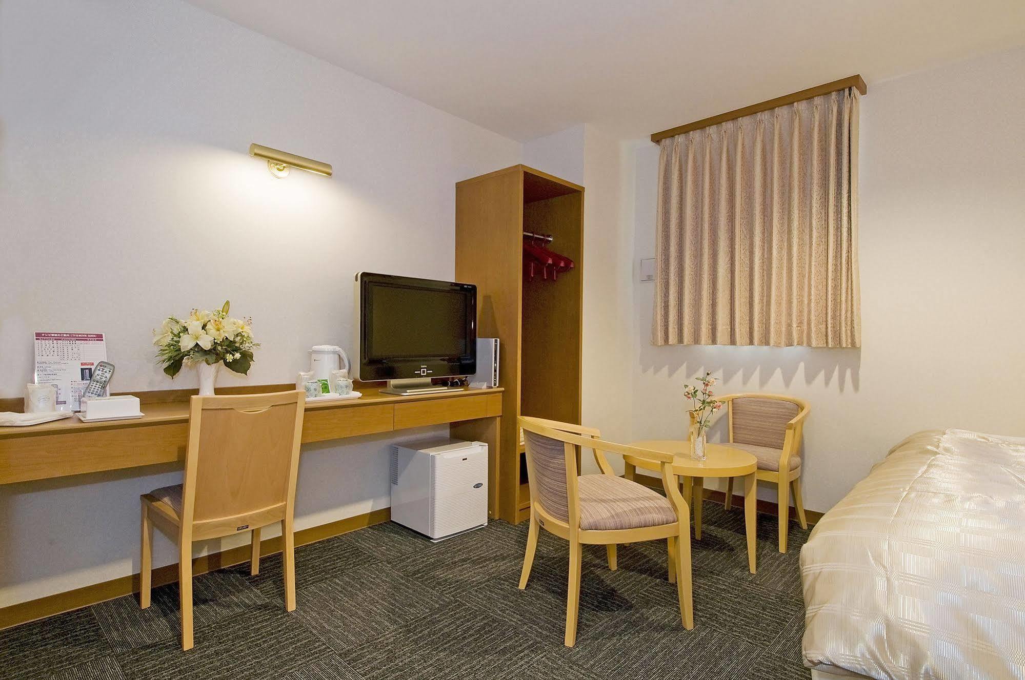 Hotel Rex Tachikawa Buitenkant foto